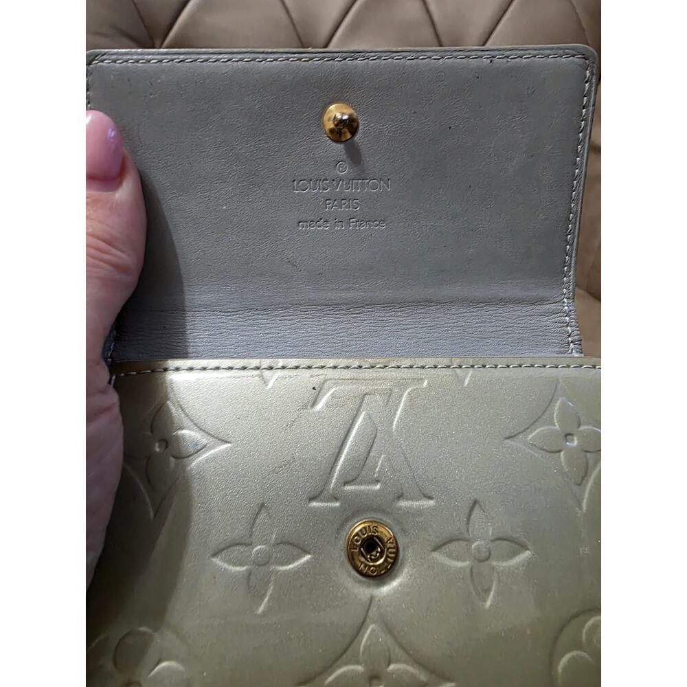 Louis Vuitton Monogram Vernis Patent Leather Elise Tri-Fold Wallet EUC - Picture 10 of 11